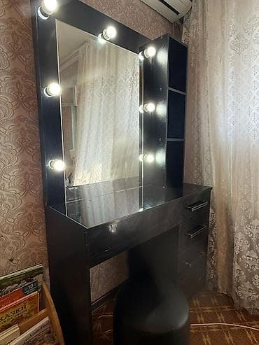 Гримерный столик с подсветкой и пуфик - Цвет: черный, глянцевые