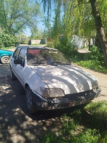 нужна женщина: Ford Fiesta: 1990 г., Ручные, Дизель, Хэтчбэк — 2