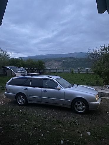 Mercedes-Benz E-Class: 2000 г., 3.2 л, Автомат, Бензин, Универсал — 6