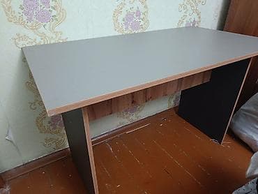 Промышленная химия: Простой прямой стол для работы/учёбы. - Материал: ЛДСП. - Столешница — 3