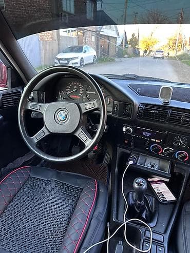 BMW: BMW 5 series: 1991 г., 2 л, Механика, Бензин, Седан — 4