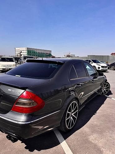 Mercedes-Benz E-Class: 2003 г., 5 л, Бензин, Седан — 6