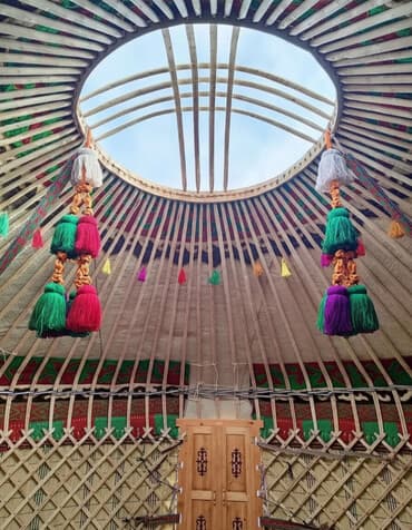 Боз уйдун баардык турлору арендага берилет(жыгач боз уй, темир боз уй)