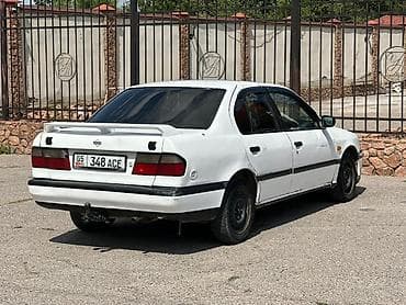 e star: Nissan Primera: 1993 г., 2 л, Механика, Бензин, Седан — 5