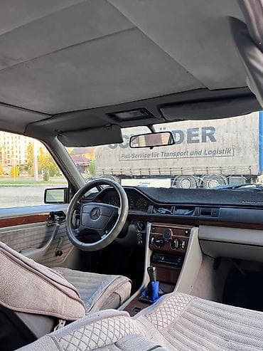 Транспорт: Mercedes-Benz W124: 1992 г., 2.3 л, Механика, Бензин, Седан — 10