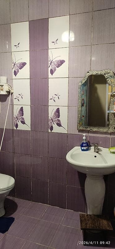 2 bedroom: Дом в районе за мкр. Аламедин‑1, начало Новопокровки. Площадь дома — — 9