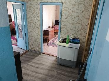 продаю дом жибек жолу бишкеке: 2 бөлмө, 51 м², 3 кабат, Эски ремонт — 3