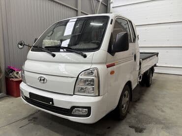 срочно продаю нужны деньги очень срочно: Hyundai Porter: 2019 г., 2.5 л, Типтроник, Дизель, Бус — 2