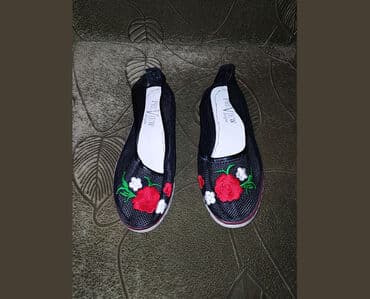 искры для обуви: Продаю новые туфли размер 36,сетчатые,с фабричной — 4