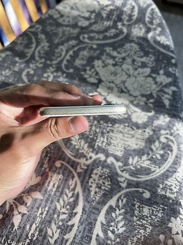 iphone 19: IPhone 6, Б/у, 16 ГБ, Золотой — 10