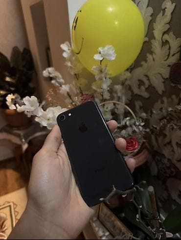 IPhone 8, 256 ГБ, Черный, Чехол