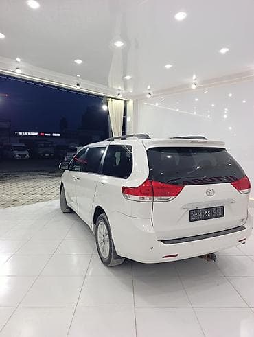 салквн тор: Toyota Sienna: 2014 г., 3.5 л, Автомат, Бензин, Минивэн — 1