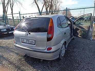 lada 2114: Nissan Tino: 2001 г., 2 л, Вариатор, Бензин, Минивэн — 4