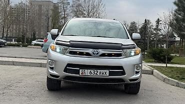 Toyota Highlander: 2013 г., 3.5 л, Вариатор, Гибрид, Внедорожник