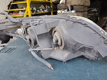 Передняя левая фара Toyota Оригинал — 5