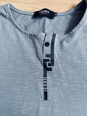 tech flece: Продаю мужскую футболку от бренда FENDI В отличном состоянии и — 2