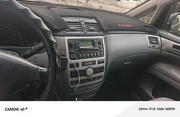 Toyota Avensis Verso: 2004 г., 2 л, Механика, Дизель, Минивэн at lalafo.kg Toyota Avensis Verso: 2004 г., 2 л, Механика, Дизель, Минивэн
