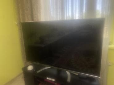 телевизоры tcl бишкек: Цена договорная!!!Телевизор с большим плоским экраном (ориентировочно — 1