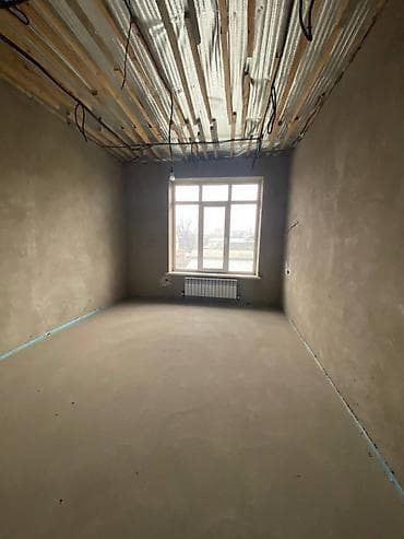 70 сом: 💎СРОЧНО ПРОДАЕТСЯ ДОМ 🏢Комнат: 7 📍Район: Ленинский район 🏘️Микрорайон — 10