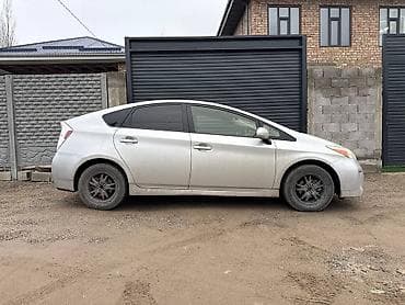 Toyota: Toyota Prius: 2013 г., 1.8 л, Вариатор, Гибрид, Хэтчбэк — 6