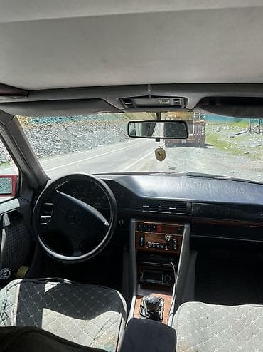 Транспорт: Mercedes-Benz E-Class: 1995 г., 3.2 л, Механика, Бензин, Седан — 9