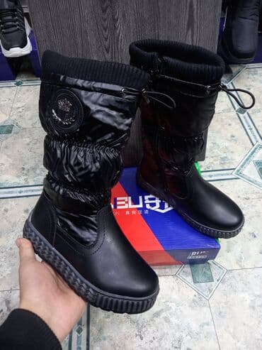 Сапоги: Котёнок 
Зимние 
Тёплые
Мех.
Размер 33/44/35/36/37/38 — 2