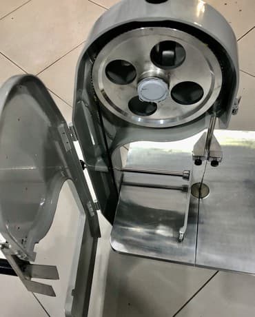 лентовый пилорама: Мясорезка !!! Ленточная пила.Yl - 1,1hp-4. 220вт. 1,1 квт. 1650 мм — 1