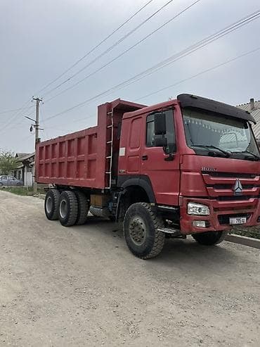 mercedes benz c class: Грузовик, Howo — 3