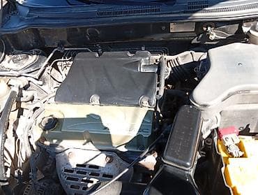 Транспорт: Mitsubishi Outlander: 2004 г., Автомат, Бензин, Кроссовер — 10