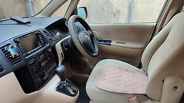 тайта voxy: Toyota Corolla Spacio: 2003 г., 1.5 л, Автомат, Бензин, Минивэн — 8