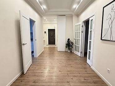 7 мкрн: 3 комнаты, 117 м², 2 этаж, Дизайнерский ремонт — 1