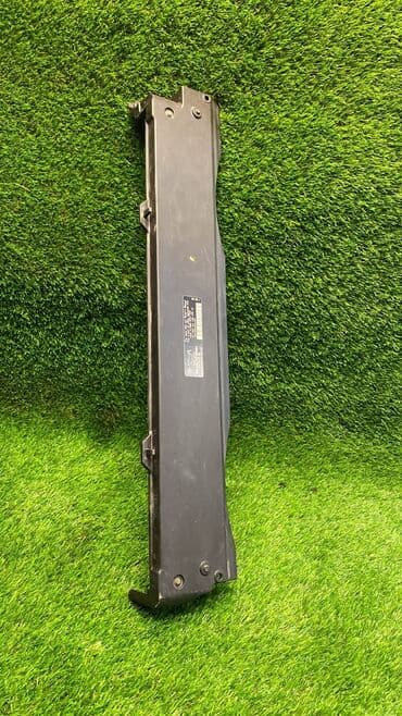 n52b30: Кронштейн Bmw X5 E70 N52B30 2008  Марка: BMW Модель: X5 Год — 2