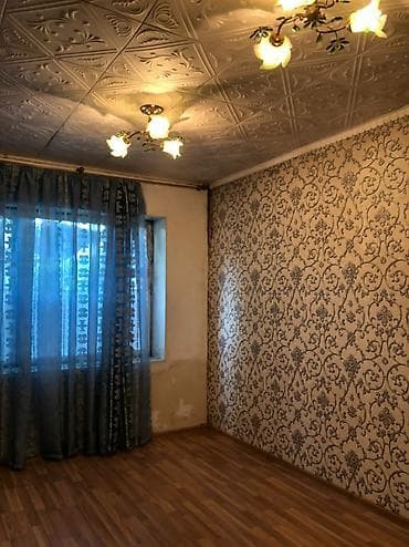 70 сом: Киркомстром Сдается 3ком полдома Площадь: 70м2 Без мебели Аристон — 2
