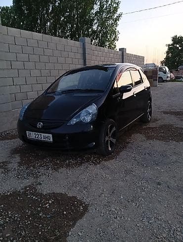 Продажа авто: Honda Fit: 2004 г., 1.5 л, Вариатор, Бензин, Хэтчбэк — 1