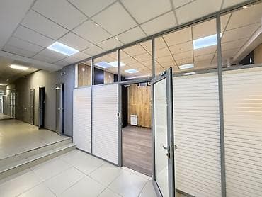 pro group: Аренда офисов, 320 м², В жилом комплексе, 1 линия, С оборудованием, С юридическим адресом — 8