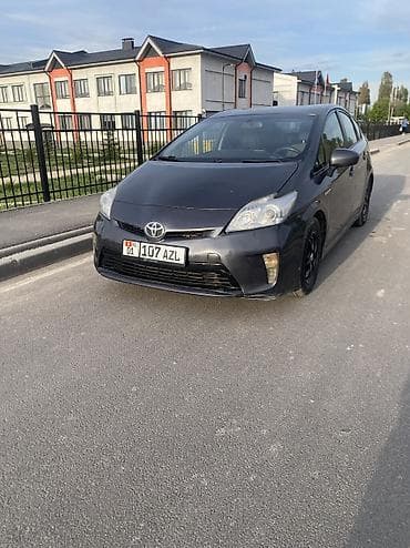 outback 2016: Toyota Prius: 2016 г., 1.8 л, Типтроник, Гибрид, Хэтчбэк — 1