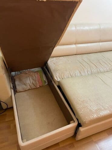 бу мебель для дома: Угловой диван, Складной, Двухместный — 1