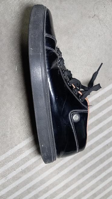 одежды спец: Кроссовки Gucci лакированные, размер 38 Стильные и заметные кроссовки — 3