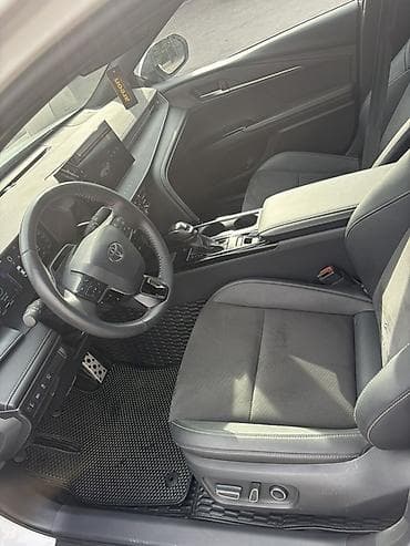 Toyota Camry: 2025 г., 2 л, Автомат, Гибрид, Седан — 8
