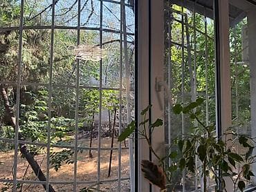 Квартиры: 2 комнаты, 43 м², Сталинка, 1 этаж, Старый ремонт — 4
