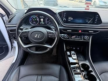 Hyundai Sonata: 2021 г., 2 л, Автомат, Бензин, Седан — 8