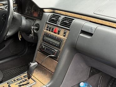 мереке авто слив: Mercedes-Benz E-Class: 2000 г., 3.2 л, Автомат, Бензин, Седан — 9