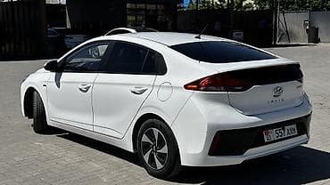 задний бампер спада: Hyundai Ioniq: 2016 г., 1.6 л, Автомат, Гибрид, Лифтбек — 6