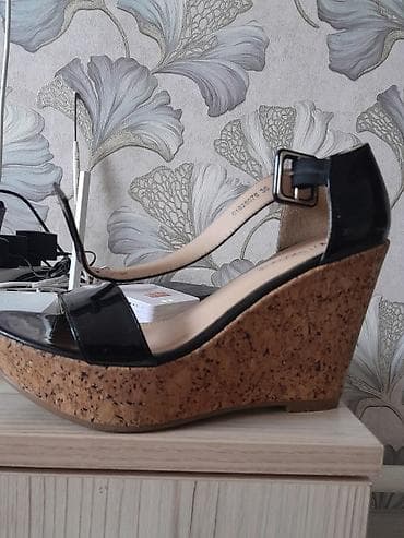 обувь 32: Босоножки, 35.5, 36, T.Taccardi, Б/у, цвет - Черный, Самовывоз — 1