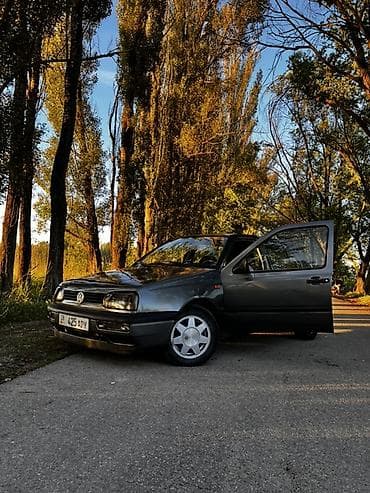 гольф 1997: Volkswagen Golf: 1993 г., 1.6 л, Механика, Бензин, Хэтчбэк — 9