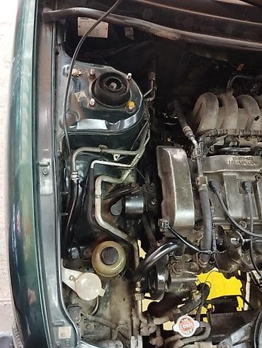 2 gz: Mazda 626: 1998 г., 1.8 л, Механика, Бензин, Хэтчбэк — 9