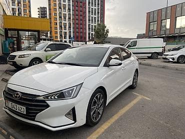 v2: Hyundai Elantra: 2019 г., Седан — 2