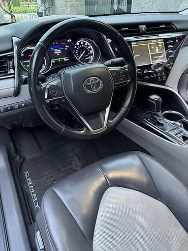 lexus e: Toyota Camry: 2020 г., 2.5 л, Автомат, Гибрид, Седан — 10