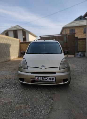 продается в рассрочку авто минивен степ вагон: Toyota Yaris Verso: 2001 г., 1.3 л, Автомат, Бензиновая, Минивэн — 1