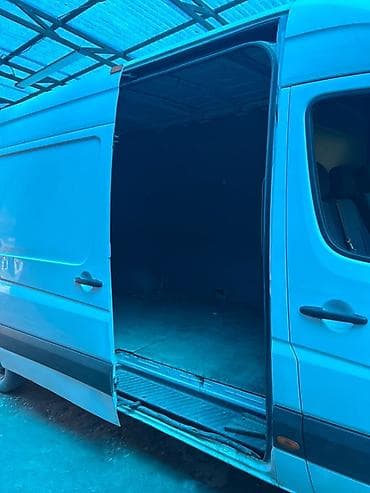 audi a8 d2: Mercedes-Benz Sprinter (длинная база, высокий кузов), белый фургон — 8